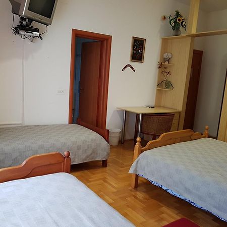 Prenociste Klas Pleternica Rum bild