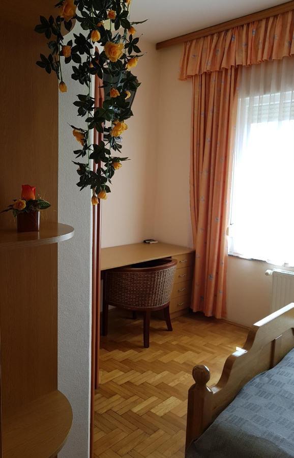 Prenociste Klas Pleternica Exteriör bild