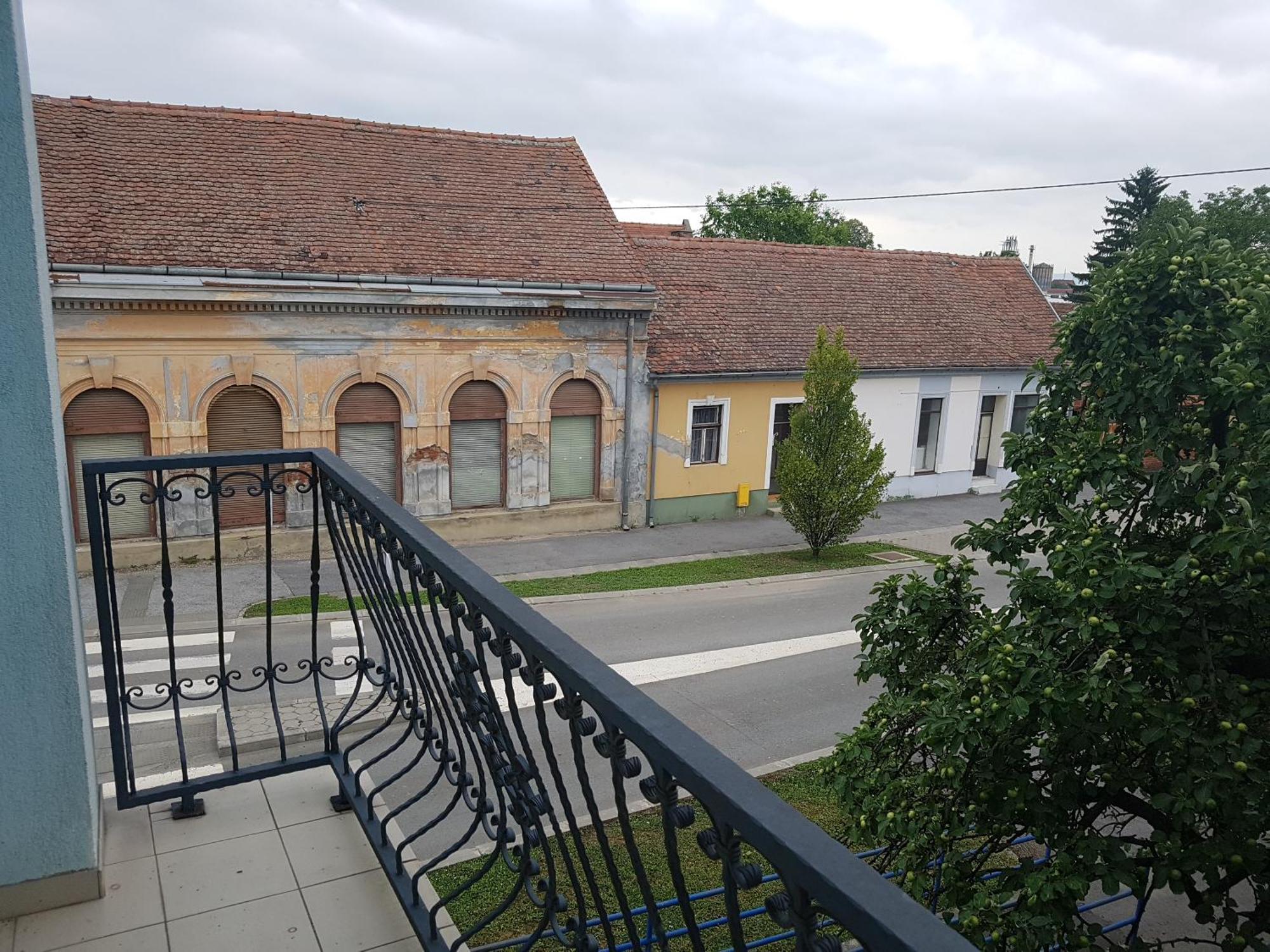 Prenociste Klas Pleternica Rum bild