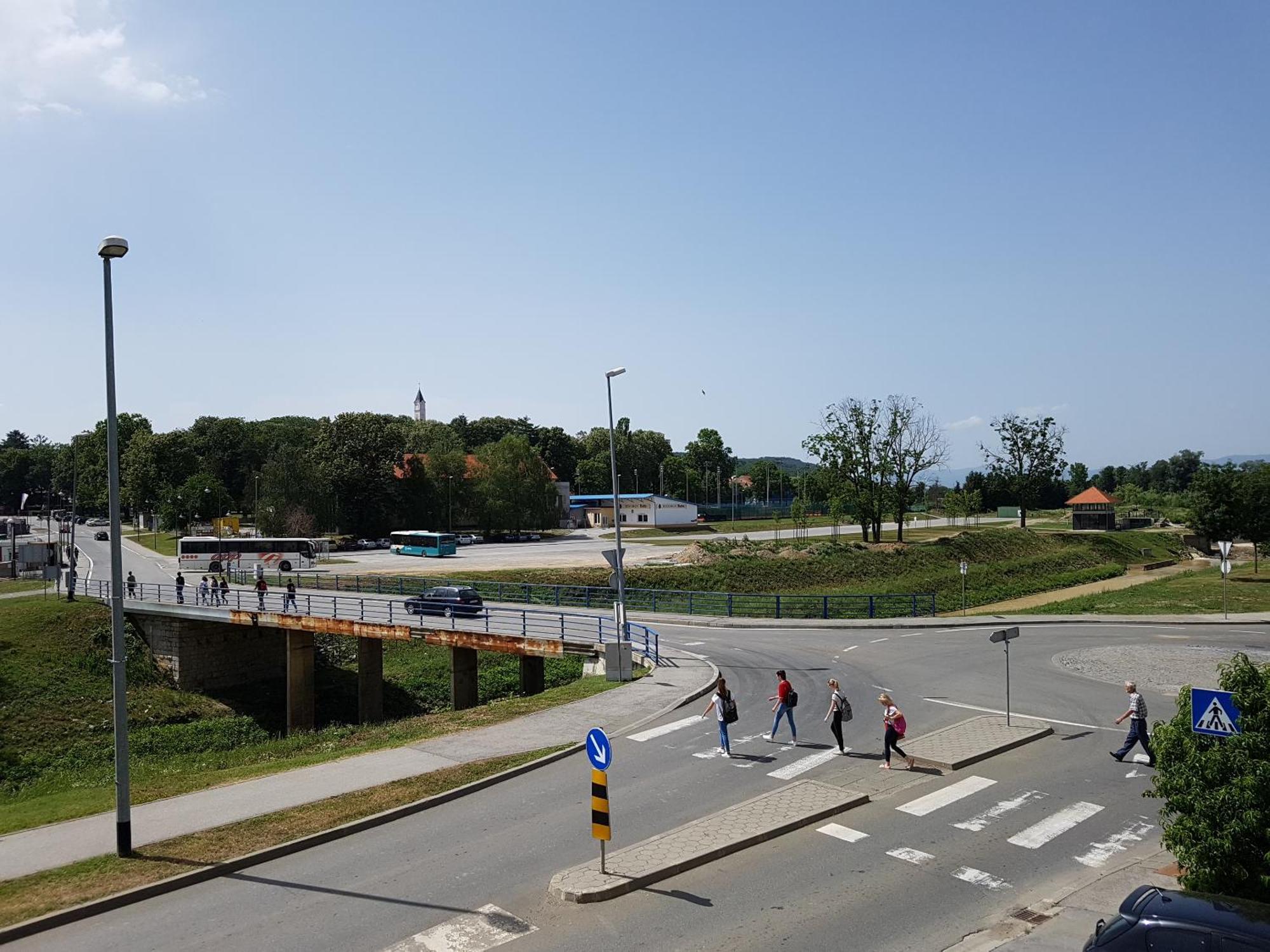 Prenociste Klas Pleternica Rum bild